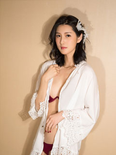 風騷女會計